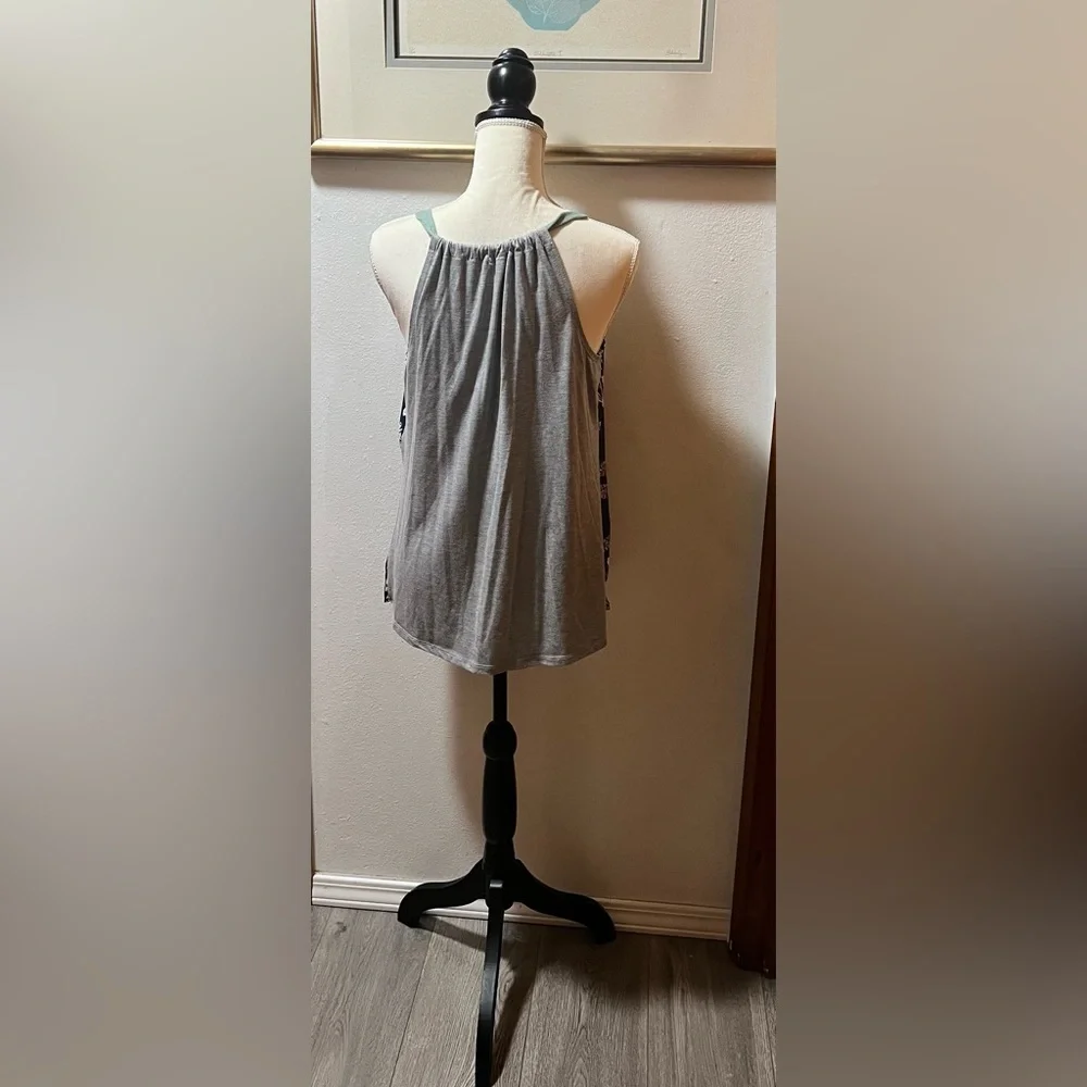 Maurices floral tank top - Picture 2 of 6